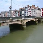 Adonis Hotel Bayonne 