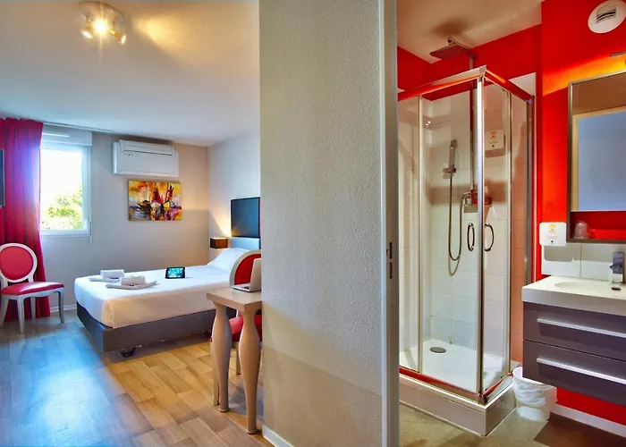 Adonis Hotel Bayonne